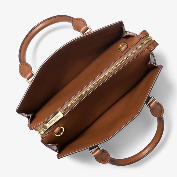 Michael Kors Small Sheila Satchel Crossbody
Bag Brown
NWT - Picture 16 of 16